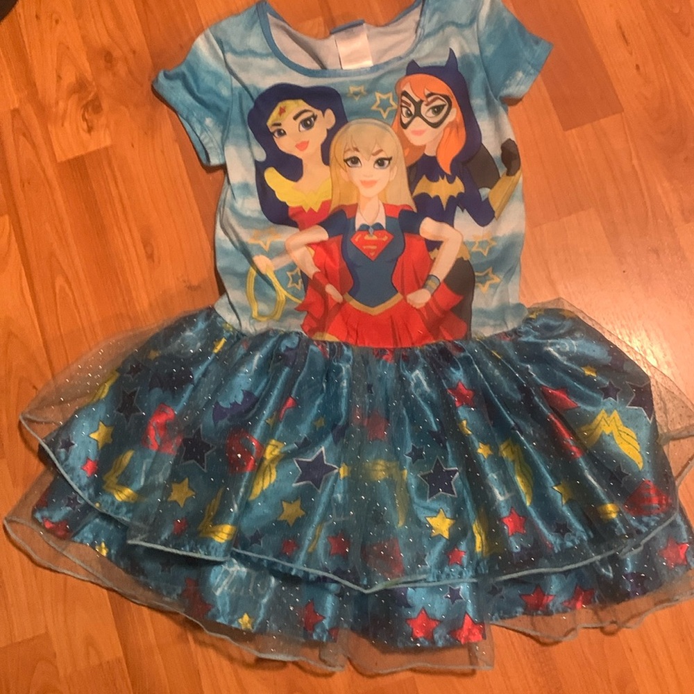 Superhero girls size 1012 dress